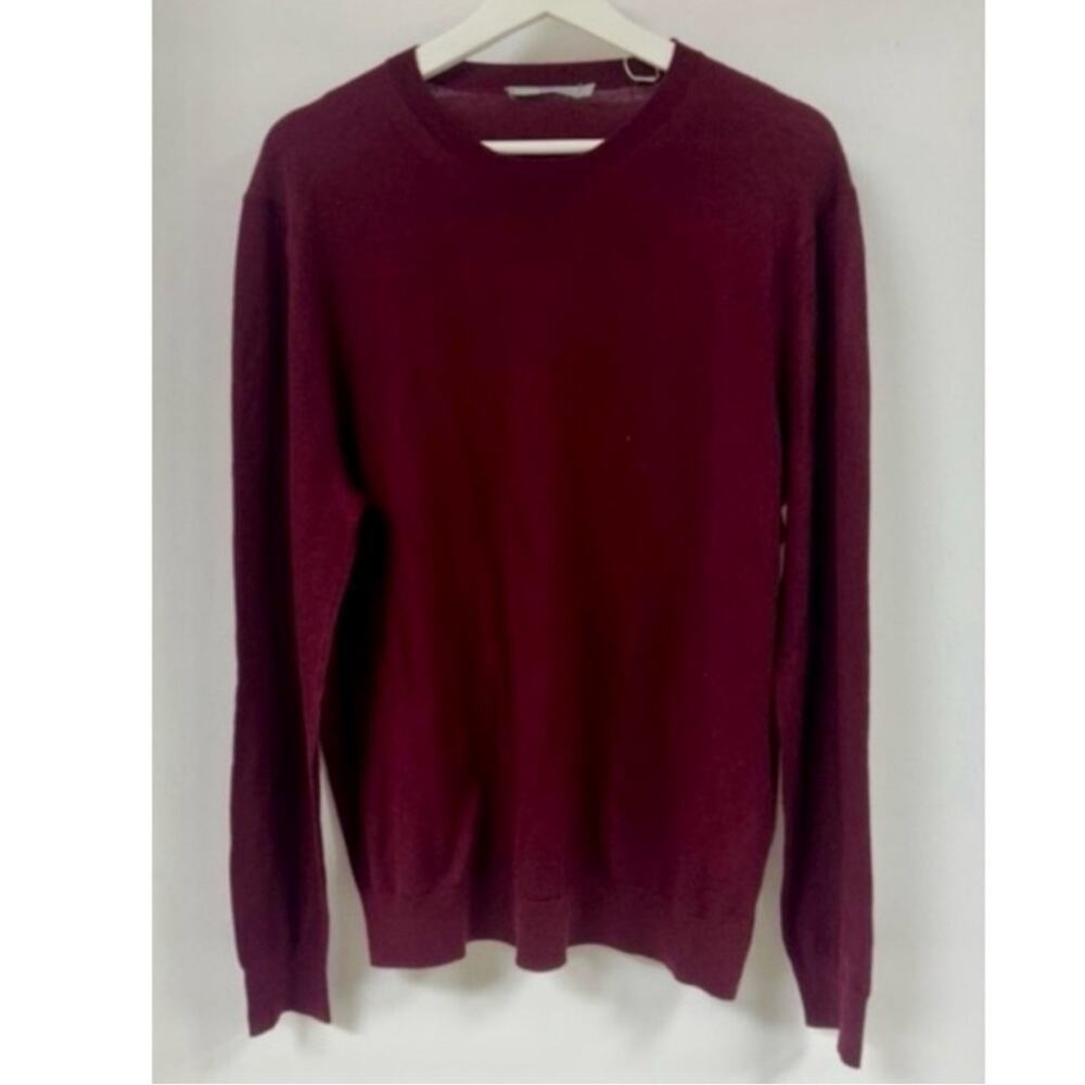Vince Men's Lightweight Crewneck Sweater in Burgundy.